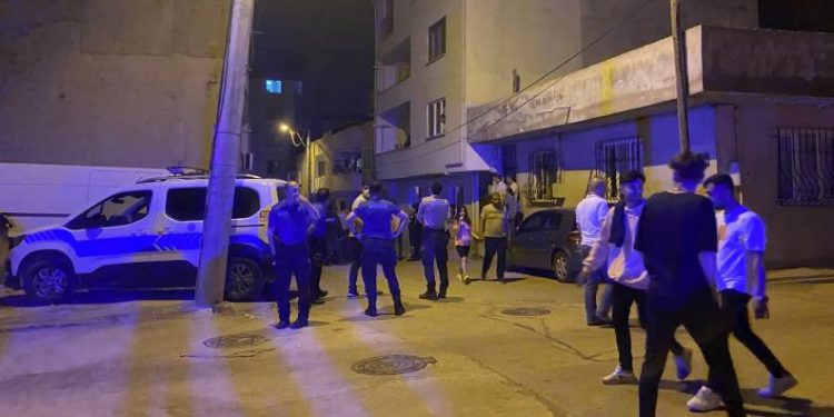 Bursa’da dünürlerin kavgasında ortalık karıştı