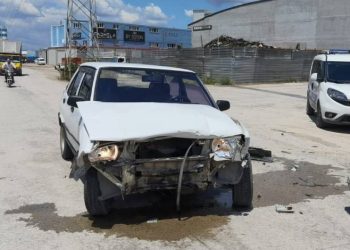 Bursa’da 2 otomobil çarpıştı: 2 yaralı