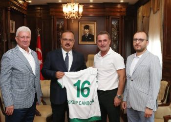 Bursaspor’dan, Vali Yakup Canbolat’a ziyaret