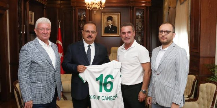 Bursaspor’dan, Vali Yakup Canbolat’a ziyaret