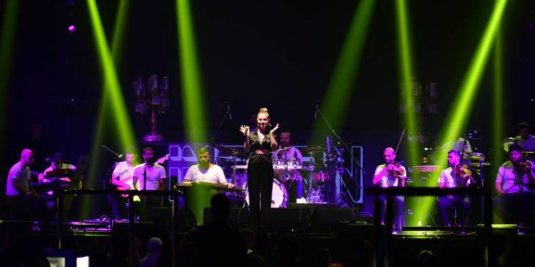 Bursa’da Derya Bedavacı rüzgarı