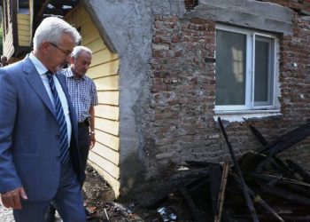 Başkan Erdem’den yangın mağdurlarına destek sözü