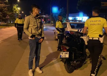 Bursa’da “Amcam polis” dese de cezadan kurtulamadı