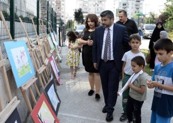 Bursa Bilgi evi öğrencilerinden renkli sergi