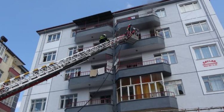 Niğde’de yangın: 3’ü çocuk 5 kişi kurtarıldı