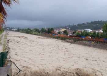 Sinop’ta evler sular altında kaldı