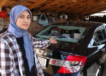 Elektronik kelepçeyi kesip jandarma görevlisini yaraladı