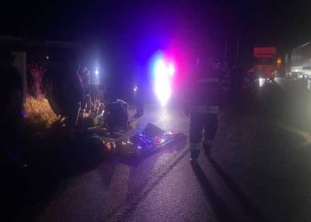 TIR’ın altında 25 metre sürüklendi