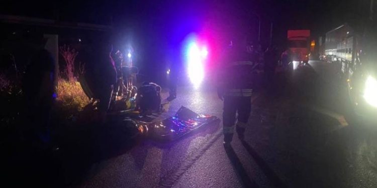 TIR’ın altında 25 metre sürüklendi