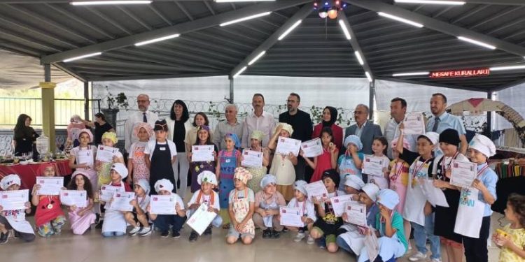 Bursa’da minik şefler mutfağa girdi