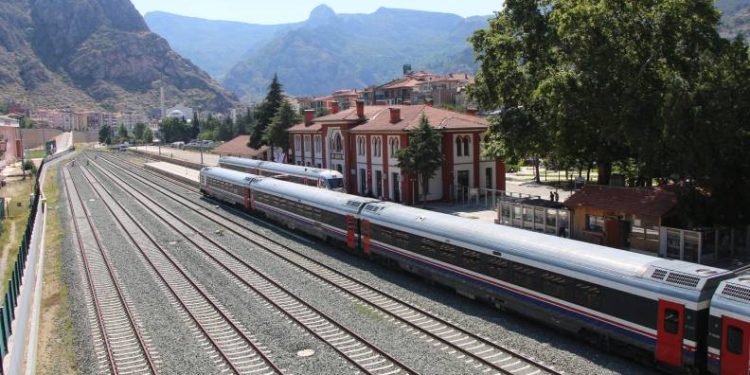 Amasya-Samsun tren seferleri yeniden başladı