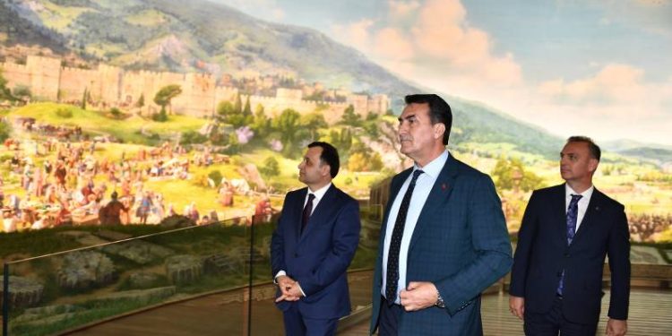 Anayasa Mahkemesi Başkanı Arslan’dan Fetih Yolculuğu