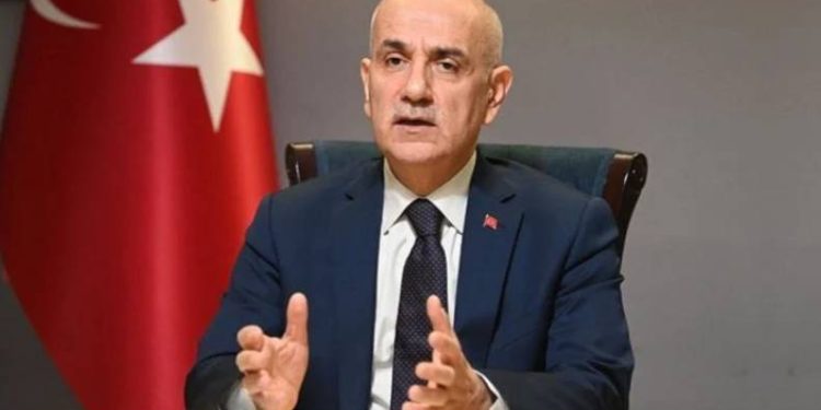 “Siyasetin de bir edebi, ahlakı olmalı”