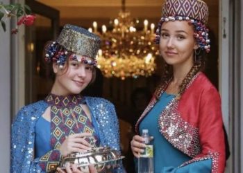 Bursa’nın yöresel kıyafetleri Avrupa’ya damga vurdu