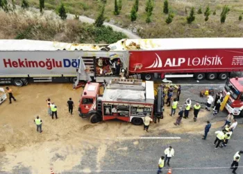 Kuzey Marmara’da 2 tır çarpıştı: 1 ölü