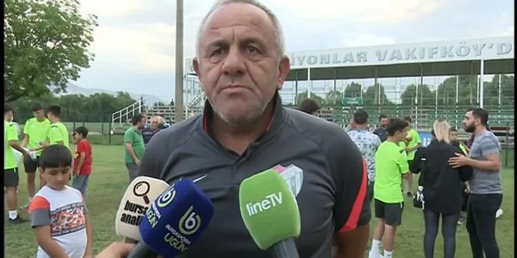 Bursaspor, Hakan Cenkçiler’le yollarını ayırdı