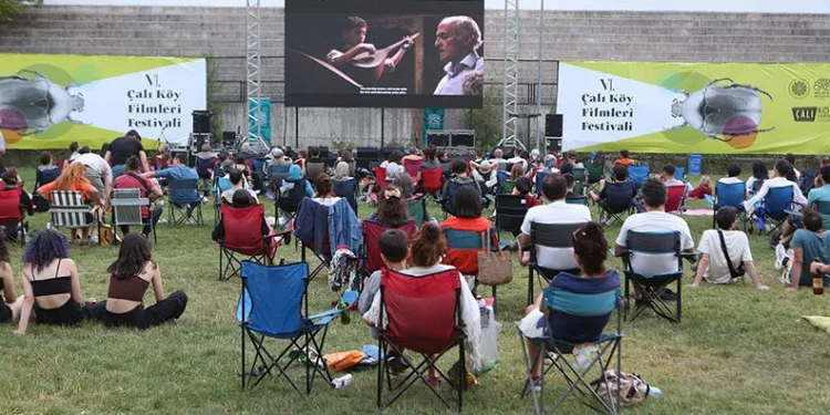 Çalı Köy Filmleri Festivali başladı