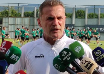“Bursaspor’u play-off yarışında tutmak istiyoruz”