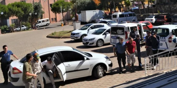 Küçük çocukları uyuşturucu tuzağına düşüren şebeke çökertildi