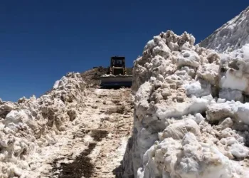 Temmuz ayında karla mücadele