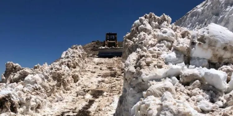 Temmuz ayında karla mücadele