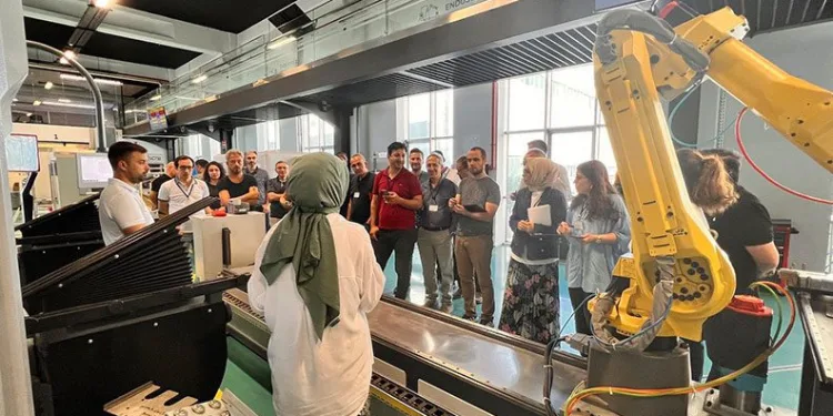 Bursa model fabrika, dijital çağa hazırlıyor