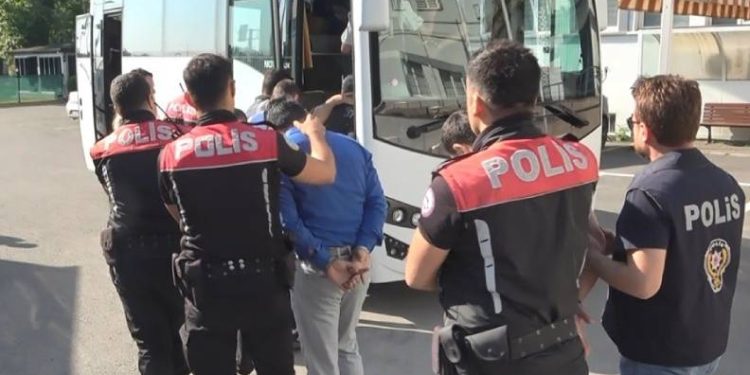 Bursa’da fuhuş operasyonu! 10 kişi tutuklandı