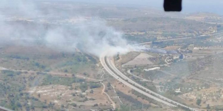 Çeşme’de makilik alanda yangın