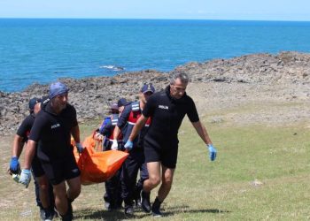 Sinop’ta denizde erkek cesedi bulundu