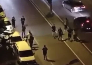 Bursa’da ‘laf atma’ tartışması kavgaya döndü