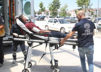 Ziyarete gittiği iş yerinde kazayla vuruldu