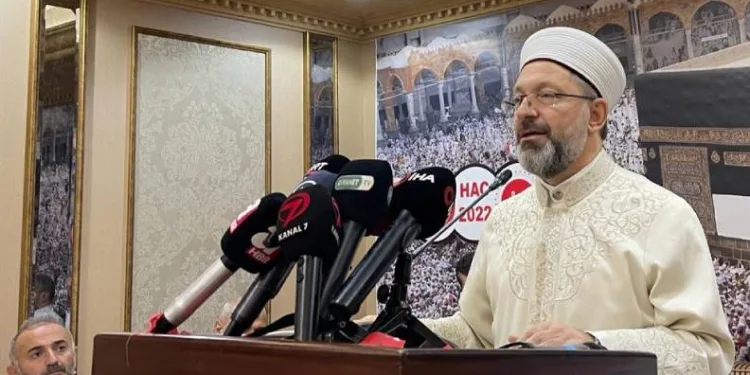 Türk hacıların yaş ortalaması 54’e indi