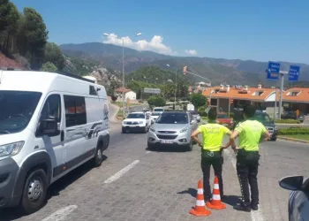 Marmaris-Datça karayolu trafiğe kapatıldı