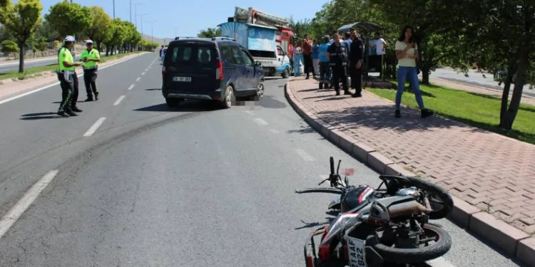 Motosikletiyle kaza yapan muhabir hayatını kaybetti