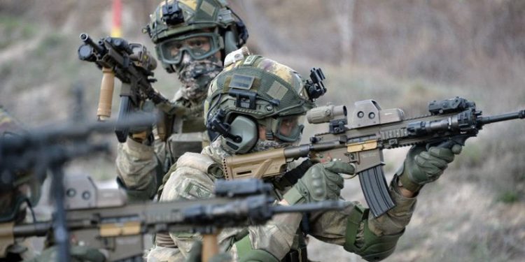 4 terörist etkisiz hale getirildi