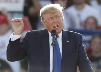 Trump’tan başkanlık seçimlerine adaylık sinyali