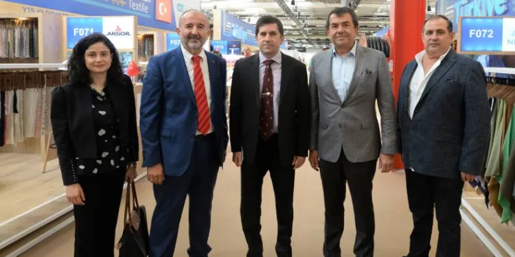 Bursalı Tekstilcilerden Paris’te İhracat Atağı