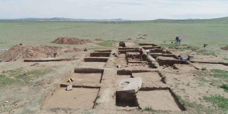 Moğolistan’da Türk liderin mezarı bulundu