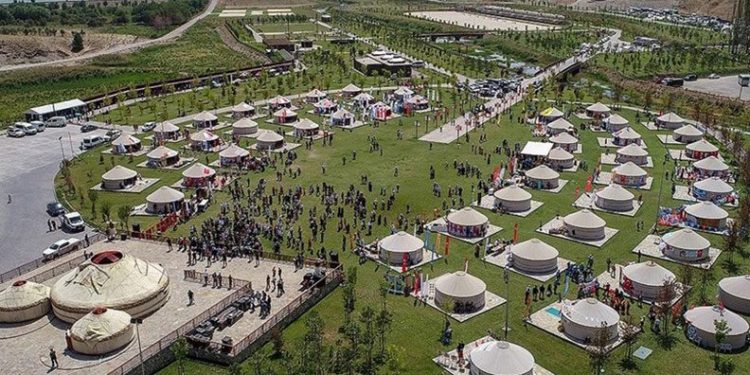 Bursa’nın değerleri Ahlat’ta tanıtıldı