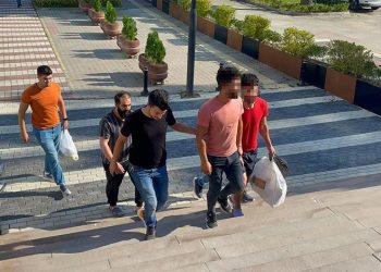 Bursa’daki duş kavgasında şüpheliler serbest bırakıldı