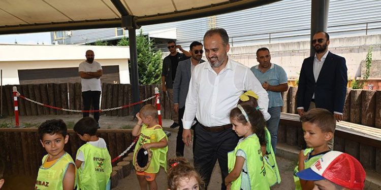 Bursa’da çağlar öncesine festival tadında yolculuk