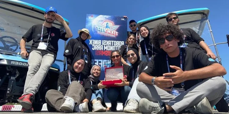 BUÜ’ye TEKNOFEST’te “En İyi Takım Ruhu Ödülü”