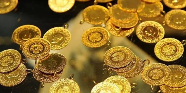 Hırsızlar girdikleri evden 18 çeyrek altın çaldı