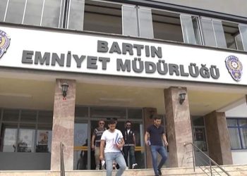 Cinsel içerikli görüntülerle şantaj: 3 tutuklu