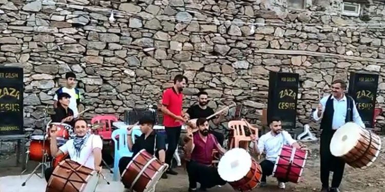 Elazığ’da ‘Davulcu tutulması’