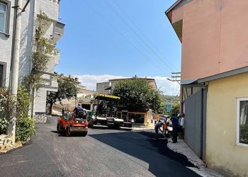 Osmangazi’de yoğun asfalt mesaisi