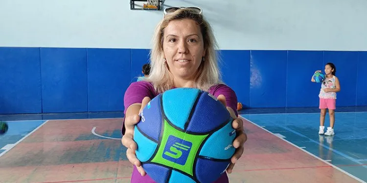 Kadın muhtar şampiyonlar yetiştiriyor