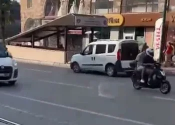 Bursa’da ticari araç ters şeritten gitti