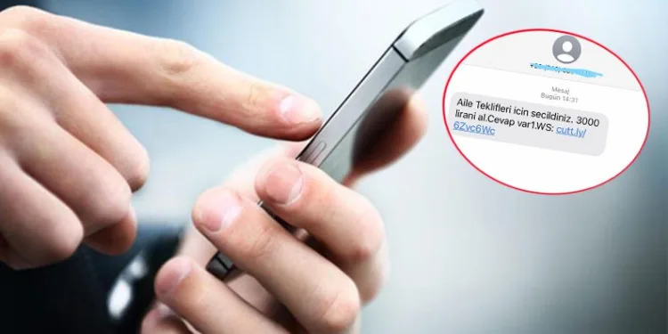 Askeri araç devrildi: 1 şehit