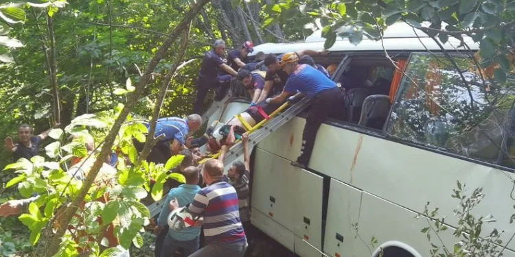 Bursa’da otobüs şarampole uçtu: 5 ölü, 35 yaralı